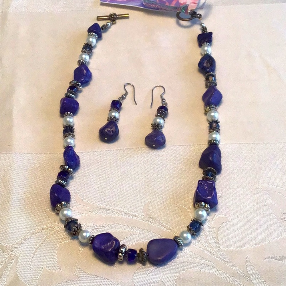 Custom made necklace with earrings